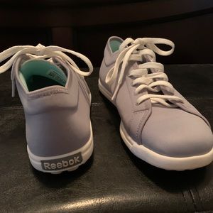 Size 6.5 Ladies Reebok tennis shoe